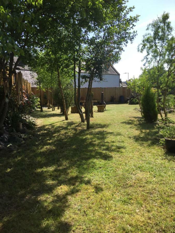 Vollie House With Hot Tub, Sauna & Log Burner Penpont Екстериор снимка
