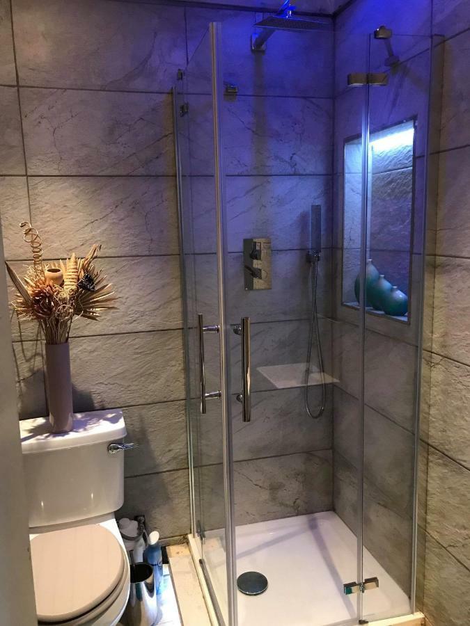 Vollie House With Hot Tub, Sauna & Log Burner Penpont Екстериор снимка