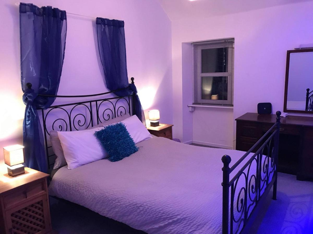 Vollie House With Hot Tub, Sauna & Log Burner Penpont Екстериор снимка